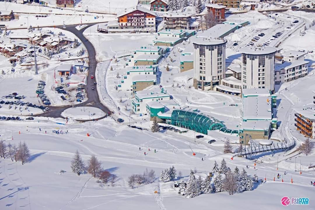 46 Vale C'E' Al Villaggio Olimpico Di เซสตรีเอ ภายนอก รูปภาพ